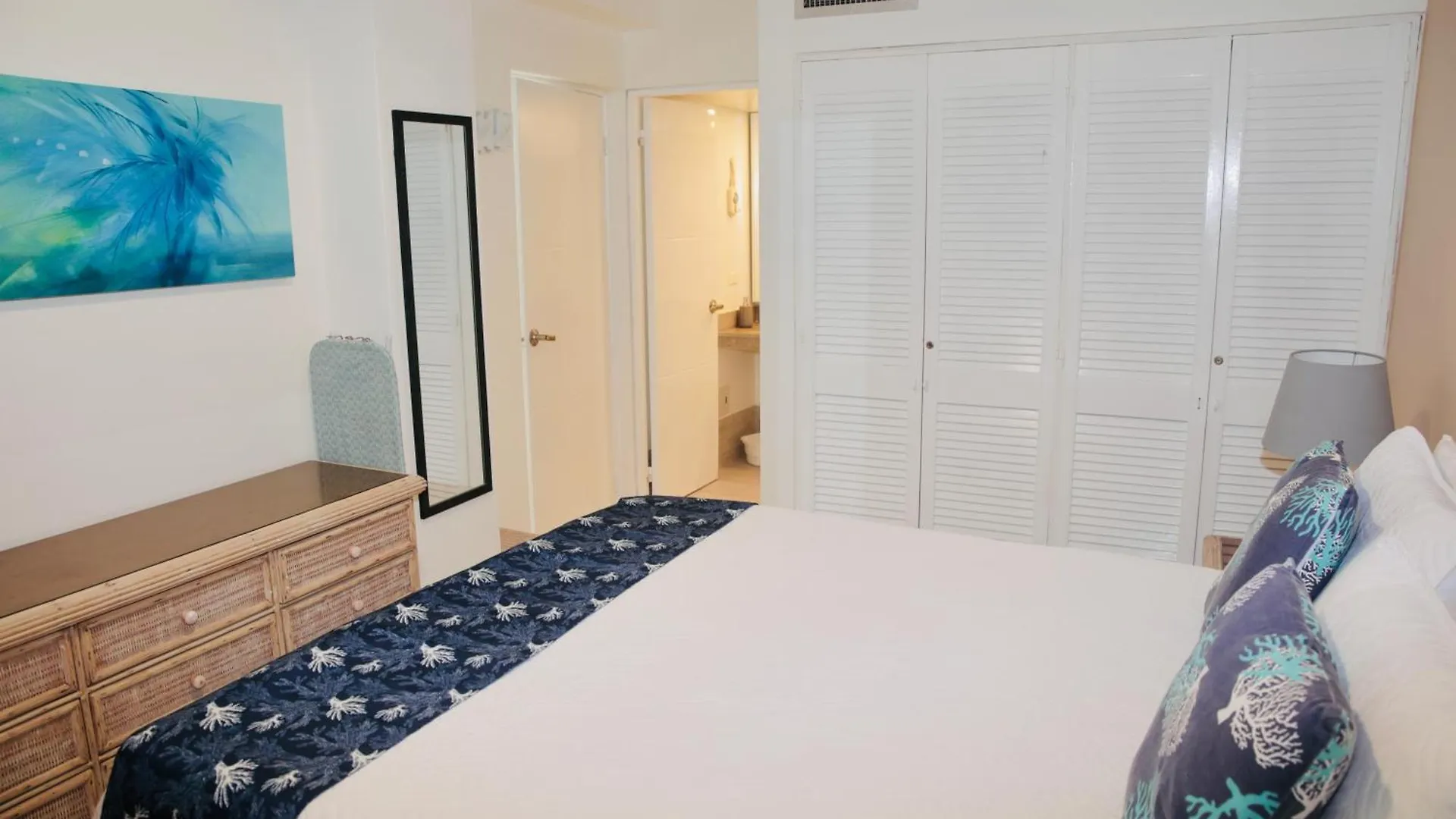 Bay Point- Ocean View Apartments By Nidho Properties San Andres  Colombia
