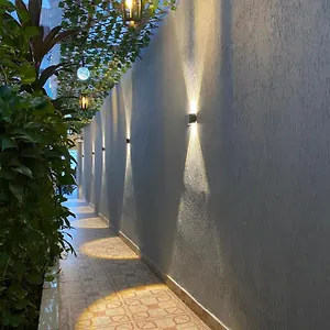  אורחן Al Hamra